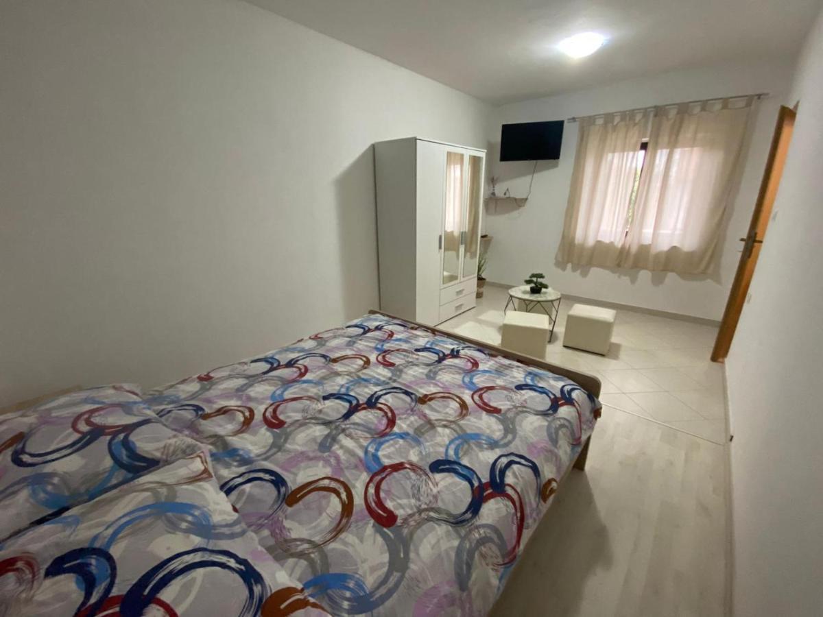 פוסדריה Apartman Nina מראה חיצוני תמונה